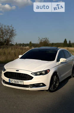 Седан Ford Fusion 2016 в 