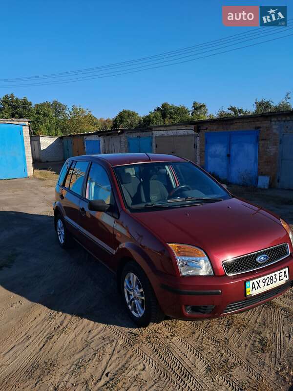 Хетчбек Ford Fusion 2003 в Безлюдівці