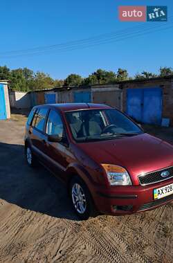 Хэтчбек Ford Fusion 2003 в 