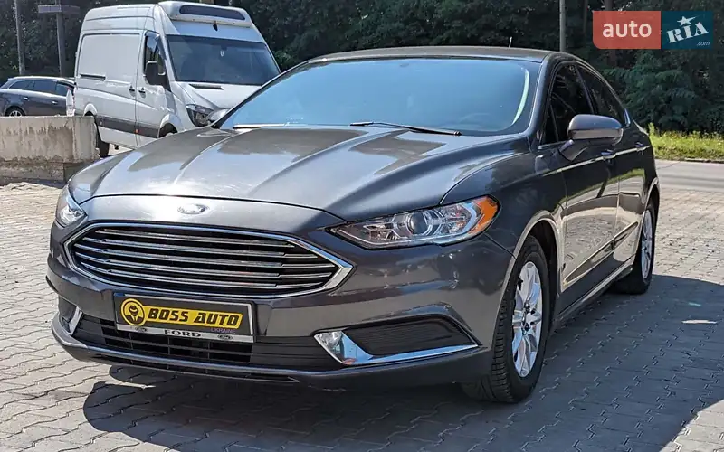 Седан Ford Fusion 2016 в 
