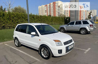 Хэтчбек Ford Fusion 2010 в Вишневом