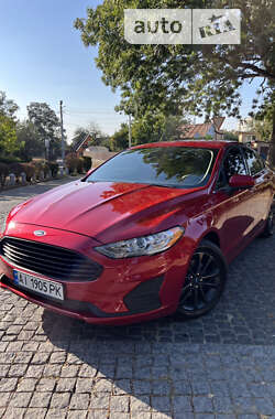 Седан Ford Fusion 2019 в Фастове