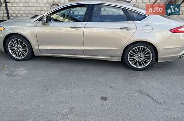 Ford Fusion 2015