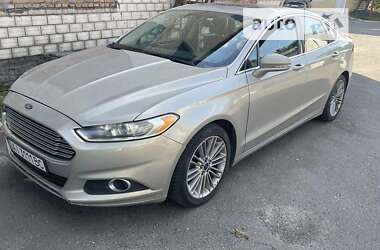 Ford Fusion 2015