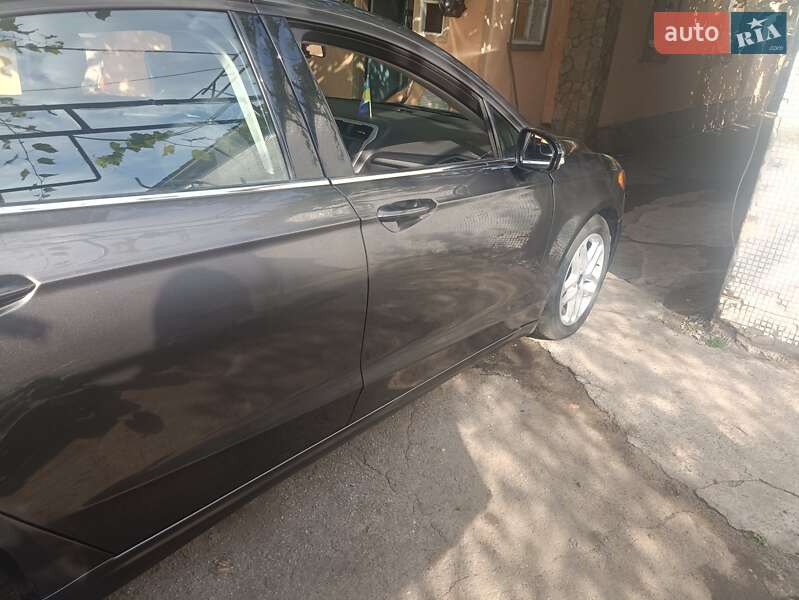 Седан Ford Fusion 2014 в Харкові