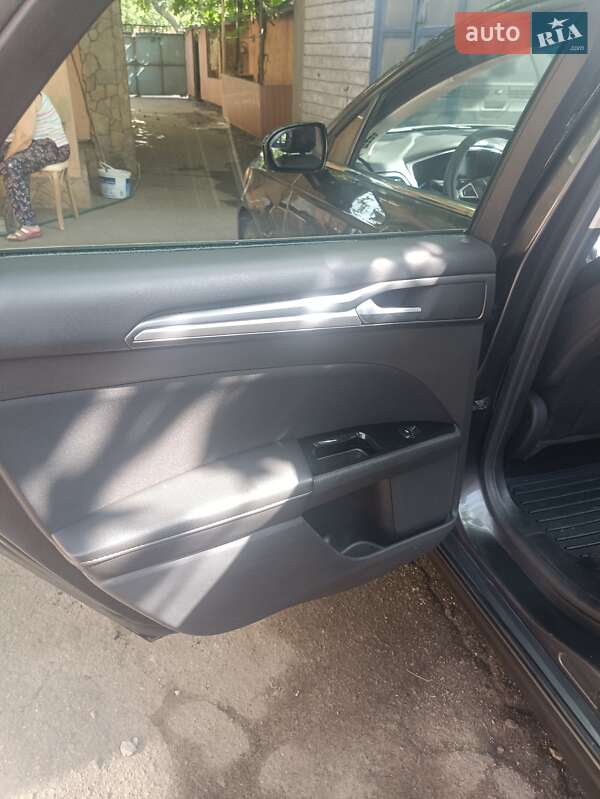 Седан Ford Fusion 2014 в Харкові