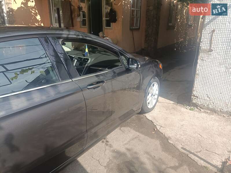Седан Ford Fusion 2014 в Харкові