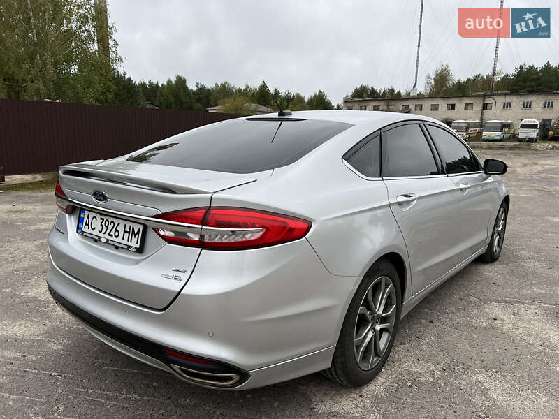 Седан Ford Fusion 2016 в Луцке