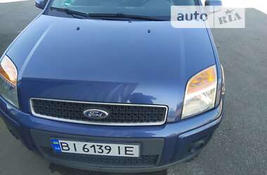 Хэтчбек Ford Fusion 2005 в Великой Багачке