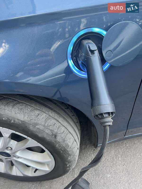 Седан Ford Fusion 2019 в Днепре