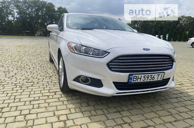 Седан Ford Fusion 2014 в Одесі