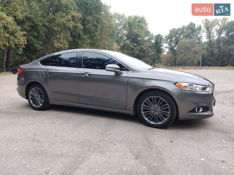 Седан Ford Fusion 2014 в Сумах