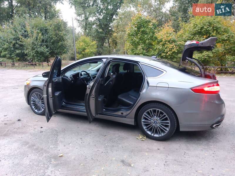 Седан Ford Fusion 2014 в Сумах