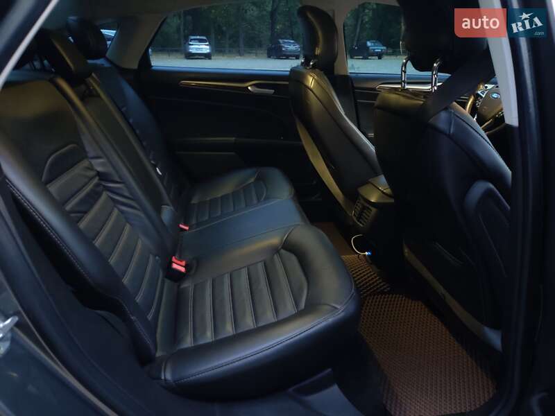 Седан Ford Fusion 2014 в Сумах