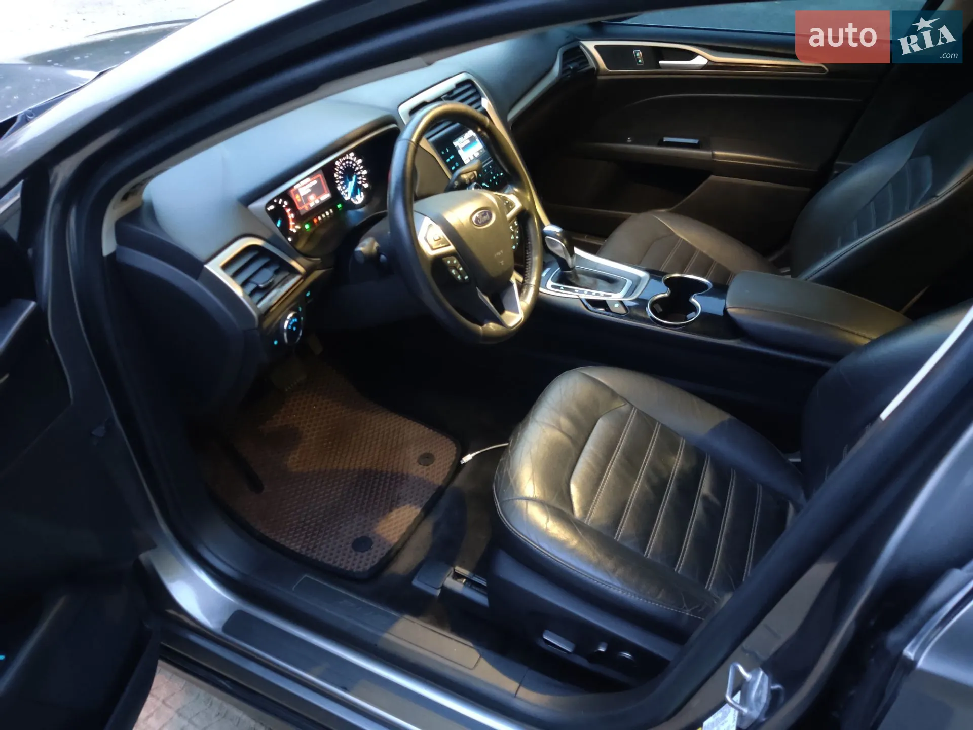 2014 Ford Fusion - мініатюра 29