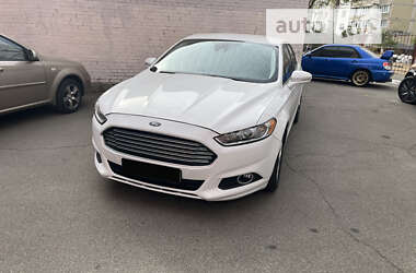 Седан Ford Fusion 2015 в Києві