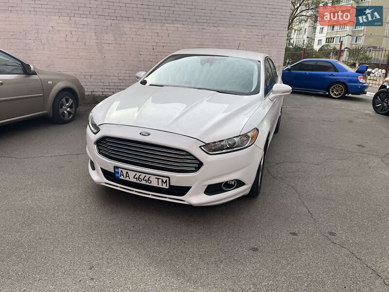 Ford Fusion 2015