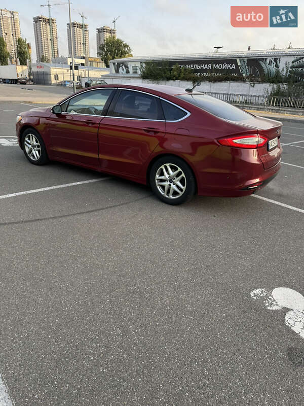 Седан Ford Fusion 2015 в Киеве