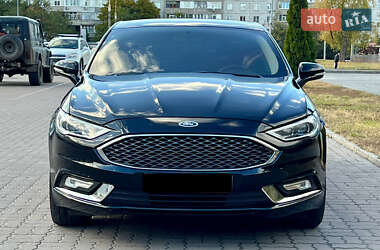 Седан Ford Fusion 2017 в 