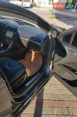 Седан Ford Fusion 2015 в Могилів-Подільському