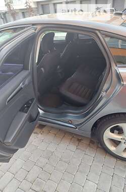 Седан Ford Fusion 2013 в 