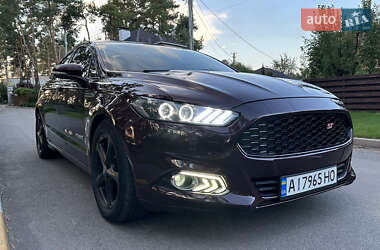 Седан Ford Fusion 2013 в 