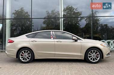 Седан Ford Fusion 2016 в Львове