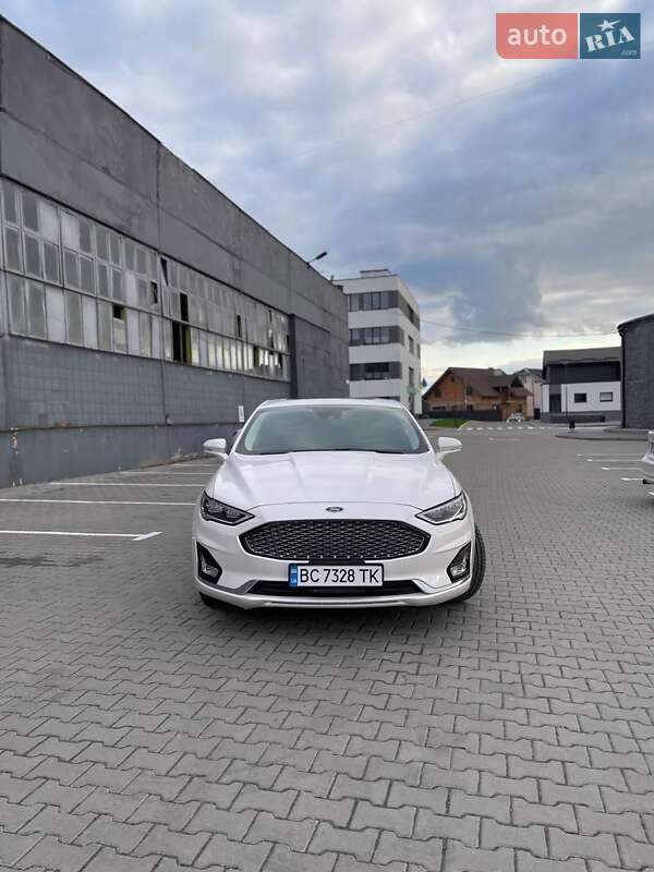 Седан Ford Fusion 2019 в Ивано-Франковске