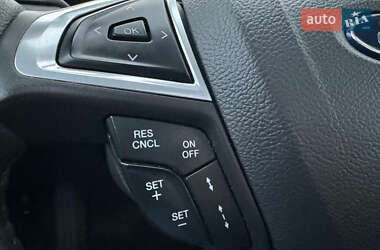 Седан Ford Fusion 2014 в 