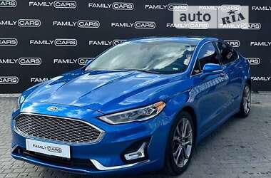 Седан Ford Fusion 2019 в Одесі