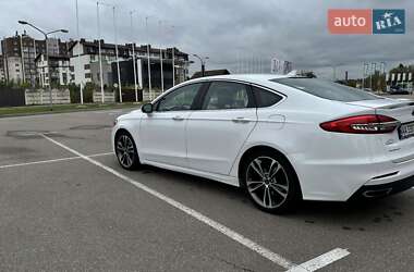 Седан Ford Fusion 2019 в Києві