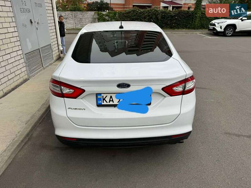 Седан Ford Fusion 2016 в Киеве