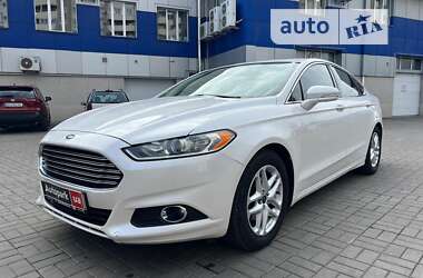 Седан Ford Fusion 2013 в Одесі