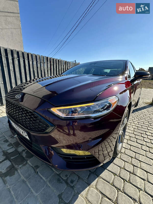 Седан Ford Fusion 2016 в Киеве