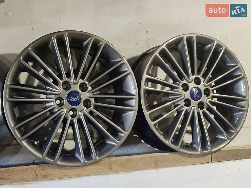 Седан Ford Fusion 2016 в Киеве