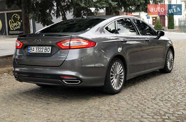 Седан Ford Fusion 2013 в 