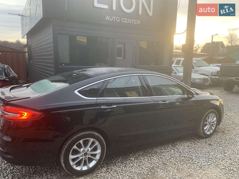 Седан Ford Fusion 2018 в Києві
