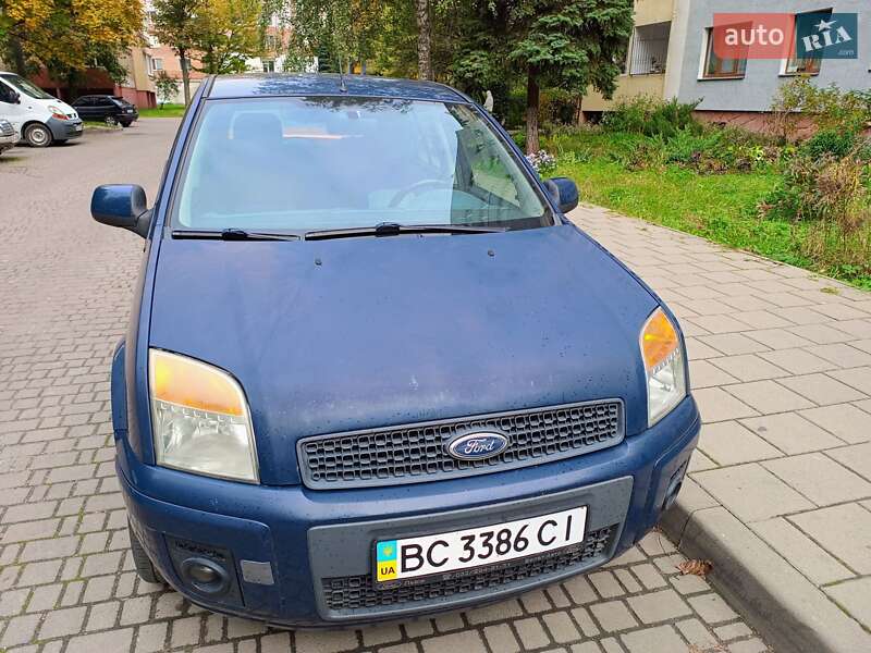 Хэтчбек Ford Fusion 2010 в Львове