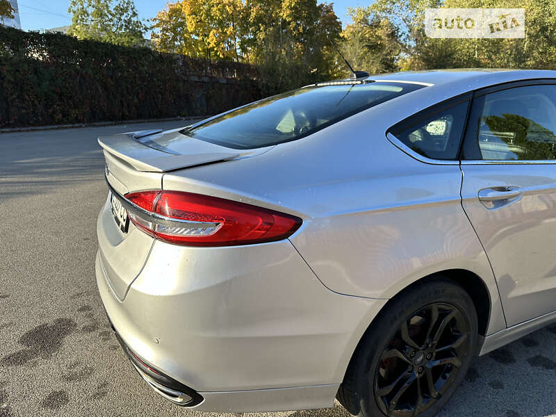 Седан Ford Fusion 2017 в Днепре