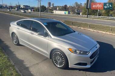 Седан Ford Fusion 2012 в 