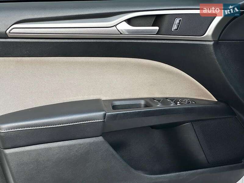 Седан Ford Fusion 2016 в Одессе