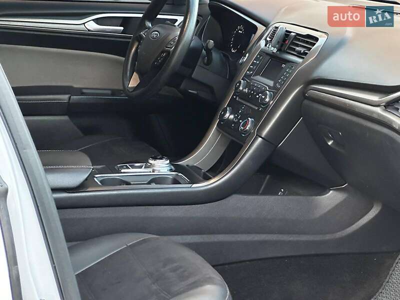 Седан Ford Fusion 2016 в Одессе