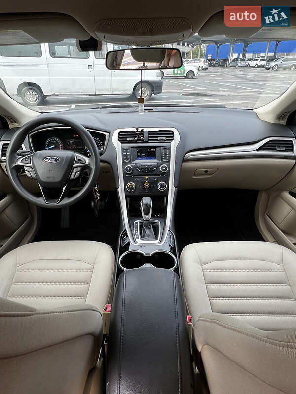 Седан Ford Fusion 2014 в Івано-Франківську