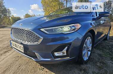 Седан Ford Fusion 2019 в Киеве