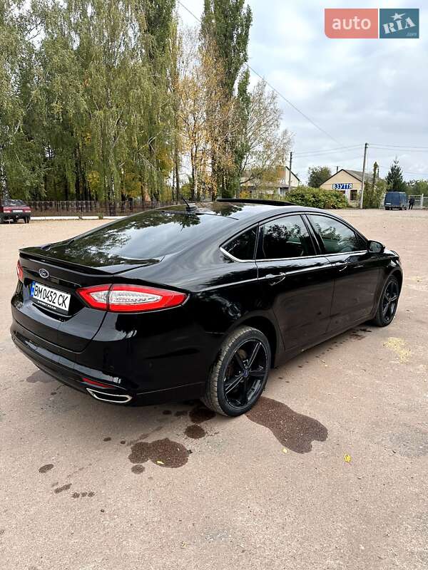 Седан Ford Fusion 2015 в Тростянці