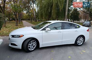 Седан Ford Fusion 2014 в 