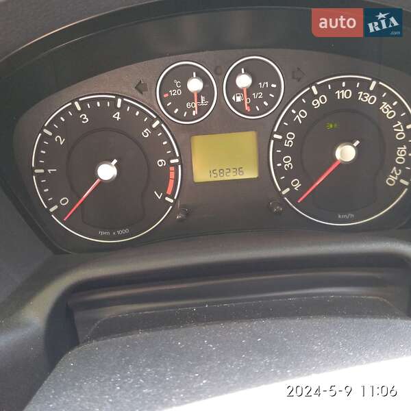 Хэтчбек Ford Fusion 2010 в Львове