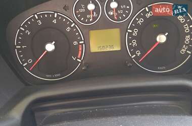Хетчбек Ford Fusion 2010 в 
