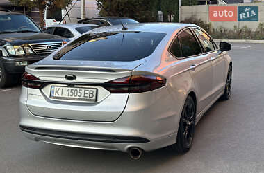 Седан Ford Fusion 2016 в 