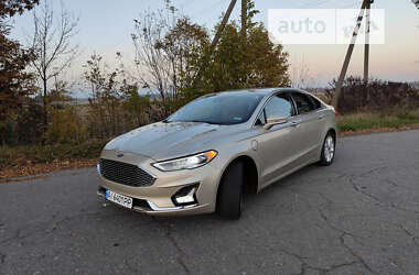 Ford Fusion 2019